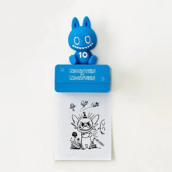 The Monsters 10th Anniversary Frid8⁷/ytge Magnet   "Pippo" - Picture 3 of 8